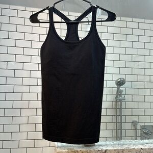 Ebb to Street Tank. Size 8. In great condition, only worn a few times!